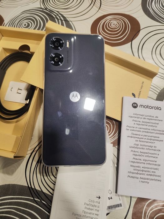 Moto g 05 чисто нов