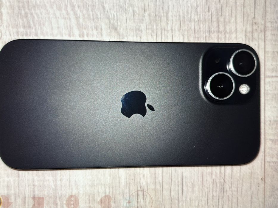 Айфон15 почти новый
