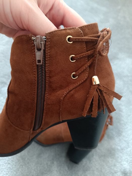 Botine Graceland