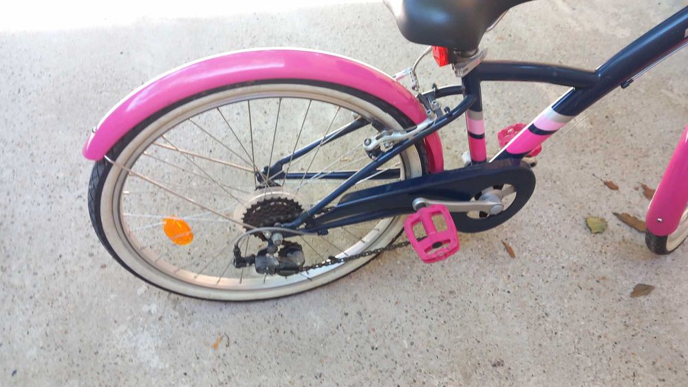 Bicicleta fete diametru roată 24 in stare foarte bună
