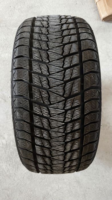 Зимняя резина 275/40 r22