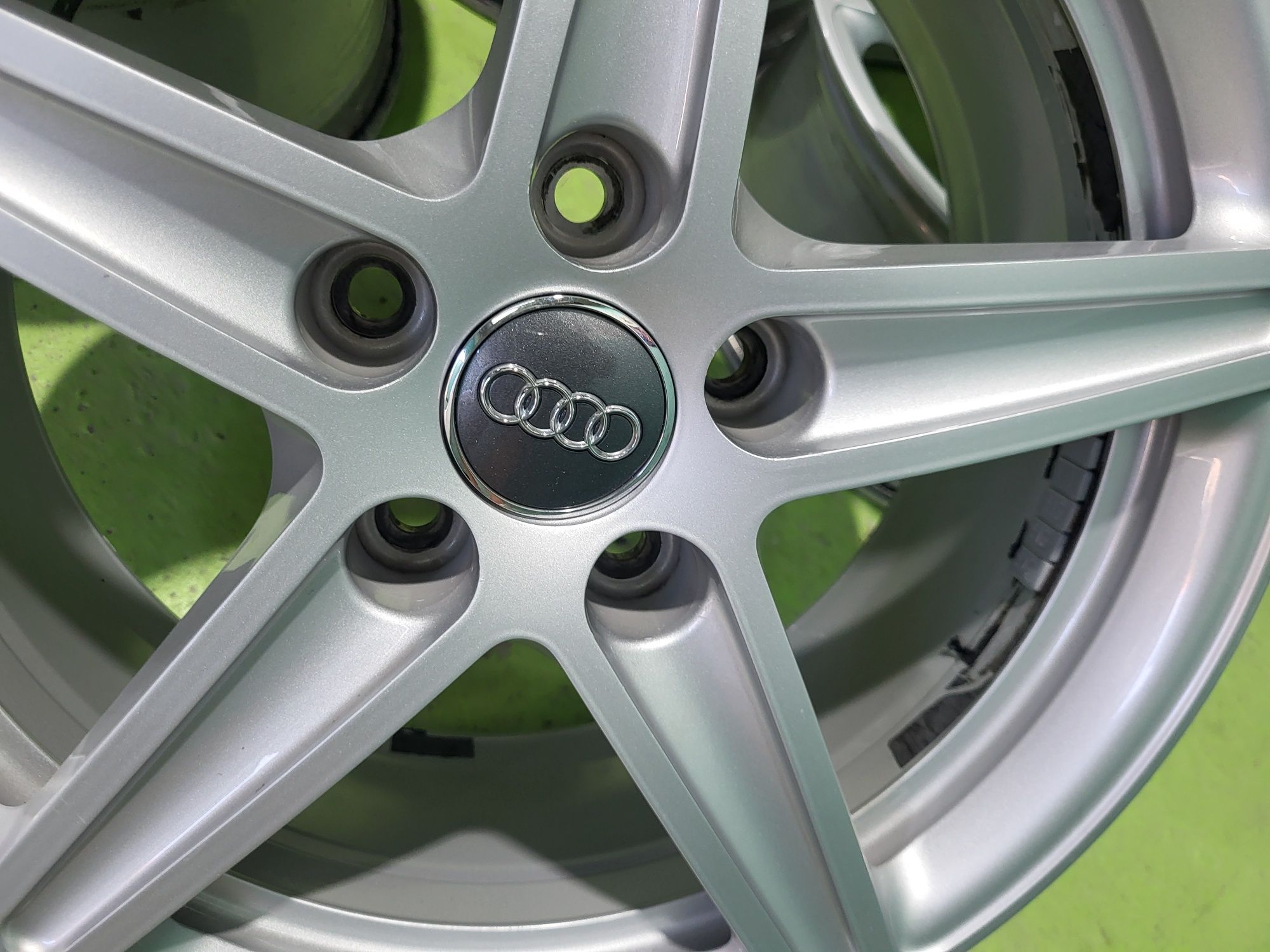 16 5x112 Audi A3 A4 Skoda Vw лети джанти 5х112