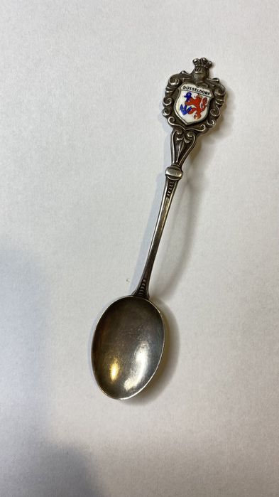 Lingurita decorativa din argin masiv 800 cu email Dusseldorf veche