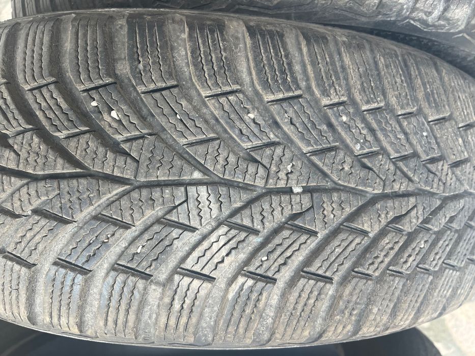 4 бр гуми Continental 205/55 R16 – 200 лв