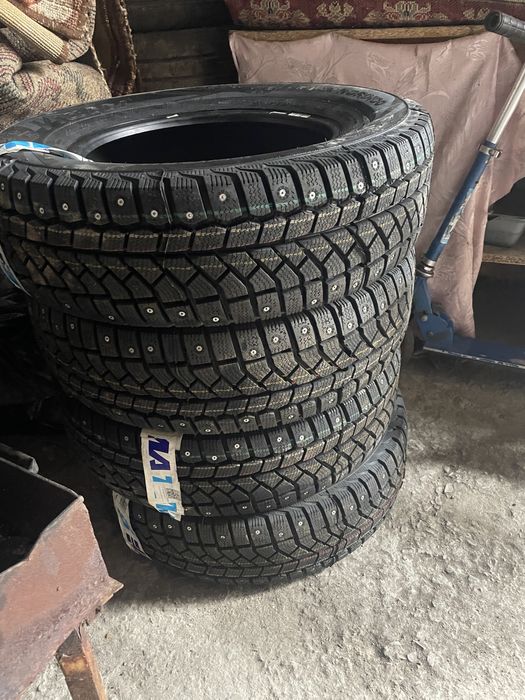 Продам шины новые отличный шины фирма Viatti Brina Nordico V-522