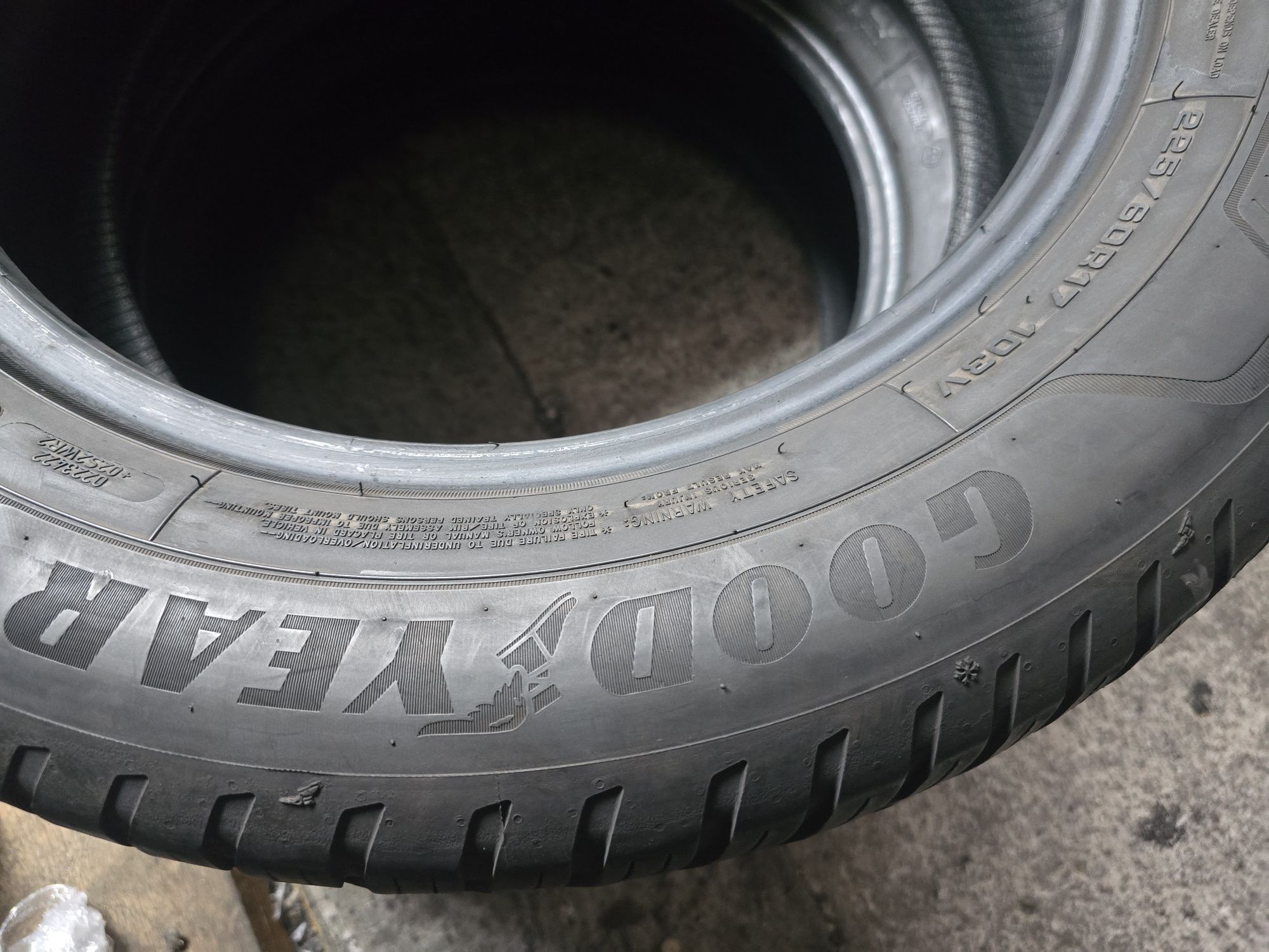 Goodyear 225/60 R17 103V MS all season