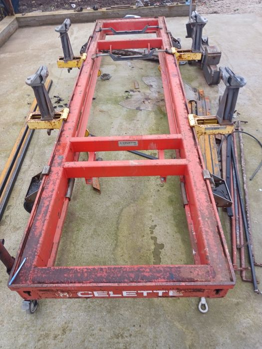 Stand redresat caroserii celette