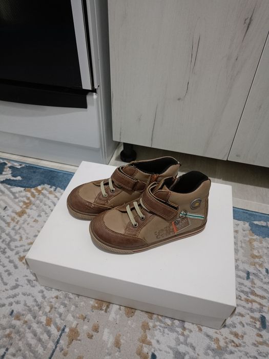 Продам обувь на мальчика