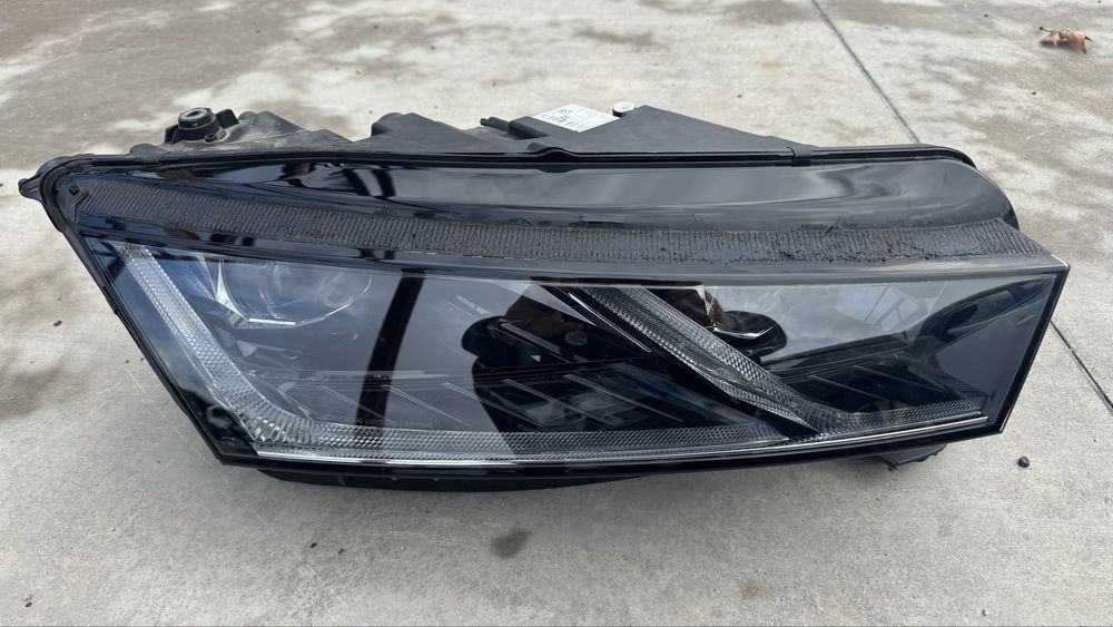 фар, фарове SKODA Octavia IV,far  SKODA Octavia IV CRYSTAL LIGHTING