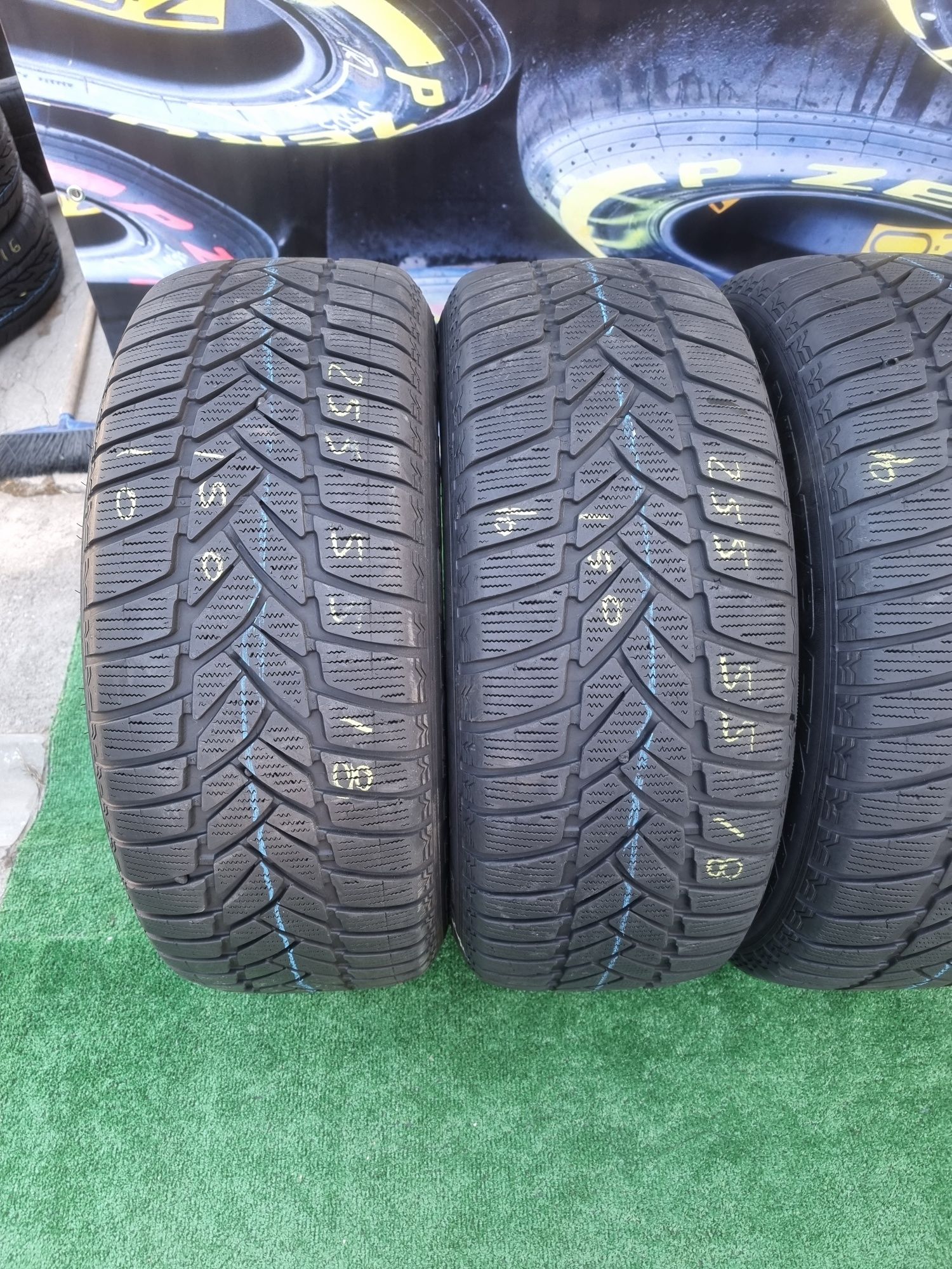 255.55.18 dunlop m+s o buc