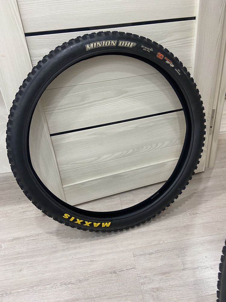 Шины 27,5 Maxxis Minion DHF и High Roller 2