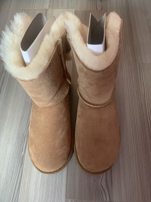 UGG Classi Short Cuffed Bow noi