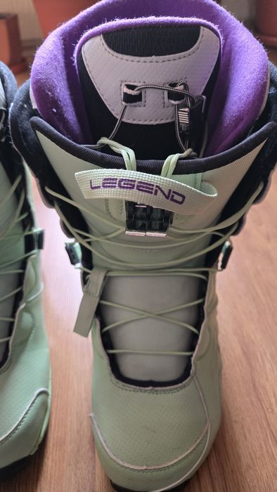 Сноуборд дъска автомати обувки каска комплект