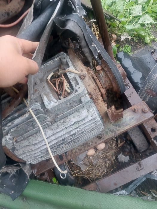 Продам электродвигатель