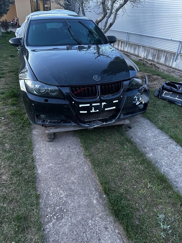 Dezmembrez bmw E90 N47