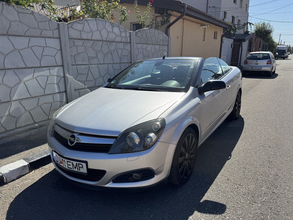 Opel Astra H TwinTop Cabrio 1.9CDTI
