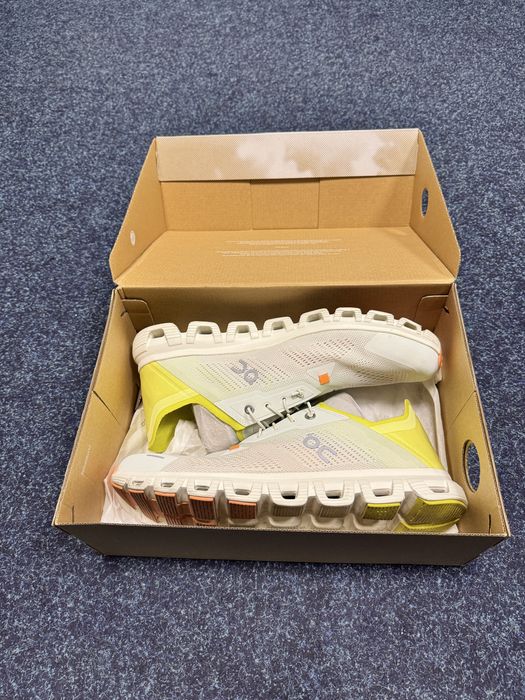 Pantofi sport pentru alergare ON Cloud 6 Coast, Masura 44.5, Albi