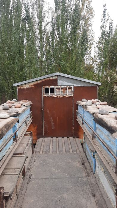 Прицеп пчеловодный. Подробности по телефону. 35 млн. Торг возможен