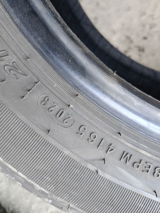 КАТО НОВИ БУСОВИ -2023г.-15цола -215/70-1бр.-120лв."NEXEN"