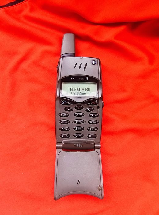Ericsson t28s ( decodat, baterie Nou nouță, limba română)