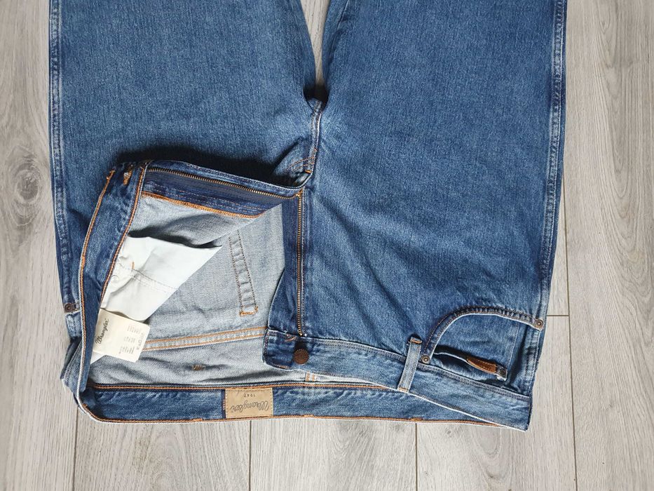 Blugi WRANGLER "Texas" - Marime W42 L32 (Talie 107 cm)