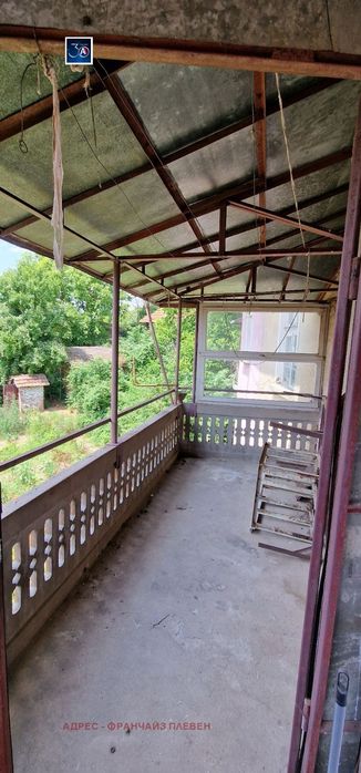 Къща в Плевен, област-с.Ралево площ 120 цена 55000