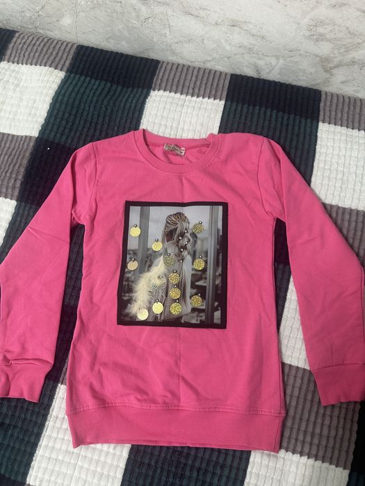 Кофта новая для девочки 9-10 лет