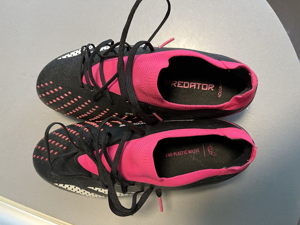 Adidas predator бутонки