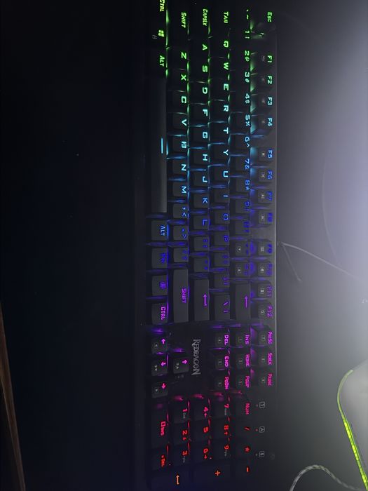 vand tastatura gaming