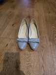 Pantofi din piele