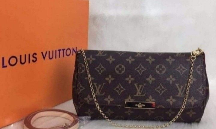 Geanta mini tip plic Louis Vuitton,saculet, etichetă