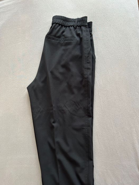 Pantaloni dama     .
