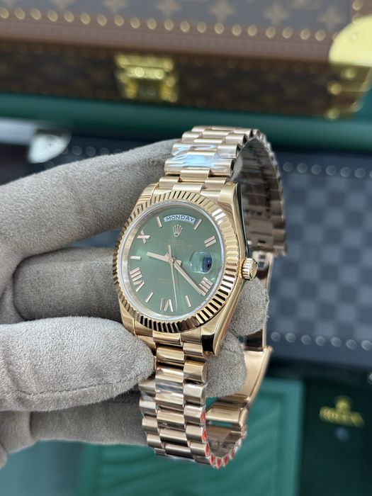 Rolex Day-Date 40mm Olive Dial