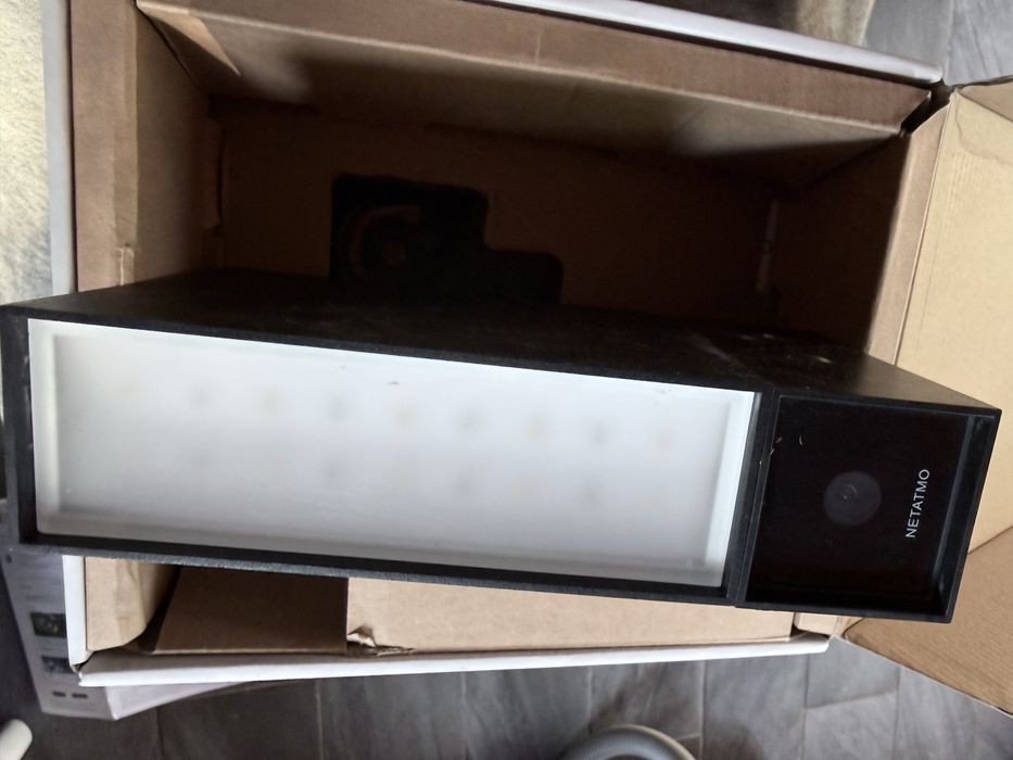 Camera supraveghere exterior Netatmo sirena. Pentru piese
