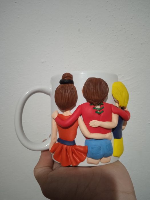 Cani personalizate tema familie