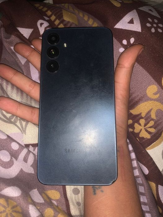 Vând Samsung a16 în stare perfectă