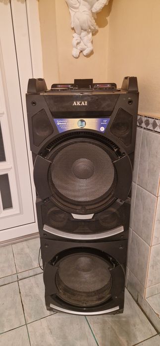 Boxa akai difuzoare de 15 inch
