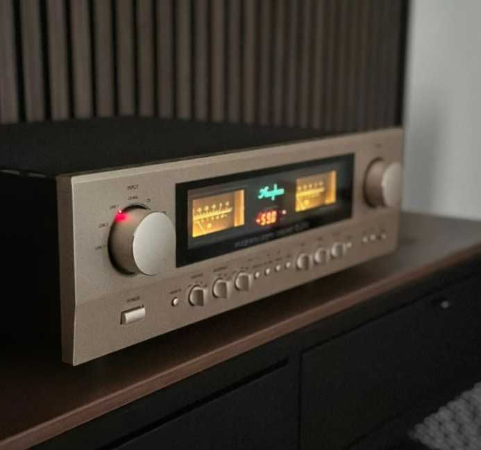 Accuphase E-270 Full Box - Mint condition