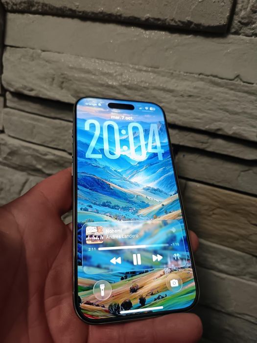 vand/schimb iphone 15 pro 256gb ca nou 10/10