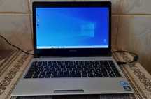Vand Laptop Asus i3