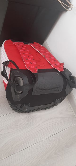 Ghiozdan ...roti.. troler