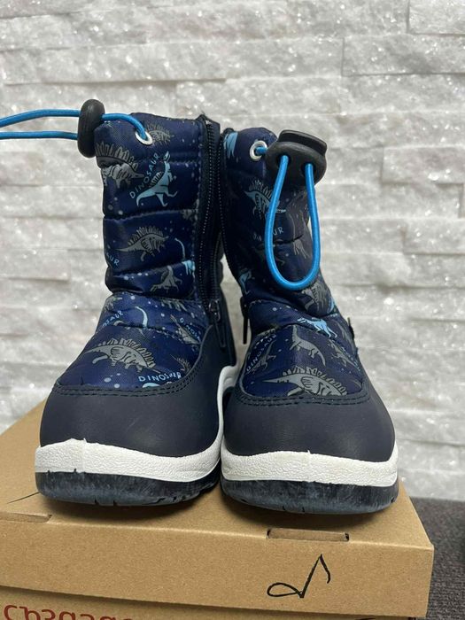 Детски обувки 20,24 номер и боти 25 номер