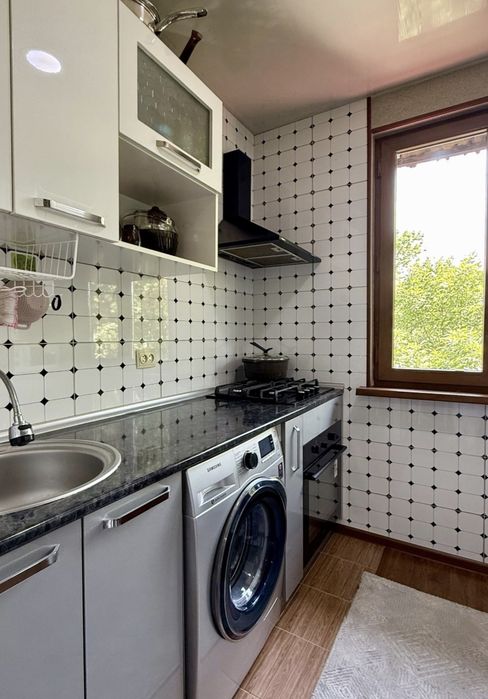 Продаётся на БУЗ-2 4ком