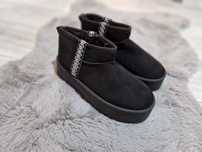 Ghete negre stil Ugg