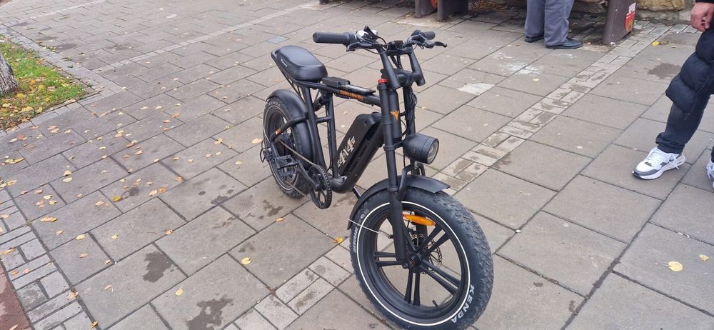 Biciucleta electrica m20 ajunge pana la 50km pe ora am si roți de reze