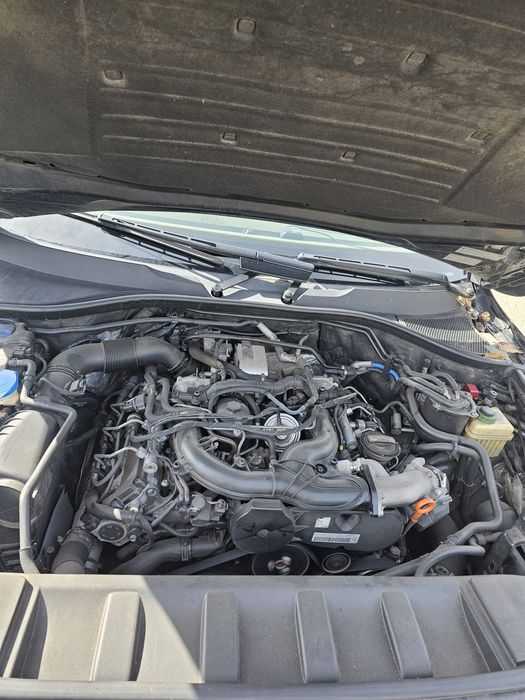 Q7 de vanzare , 3.0 tdi ,5 locuri