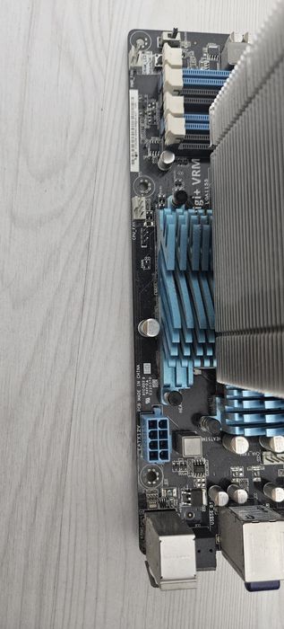 Kit PC- procesor i7 2600k, placa de baza asus, radiator