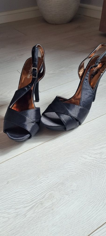 Sandale negre elegante 39