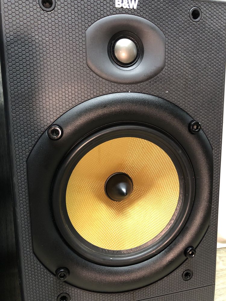 Bowers & Wilkins DM 602 S2