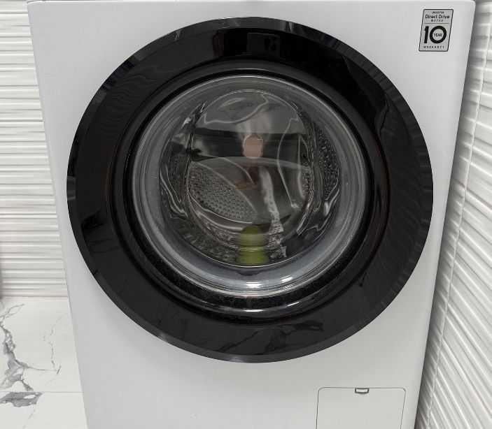 Продаю стиральную машину на 9 кг в отличном состояние